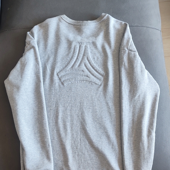 Adidas sweater - Picture 2 of 4